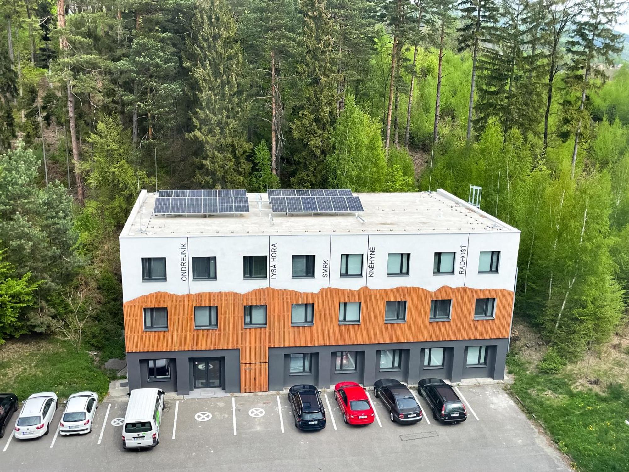 Хостел Beskydy House Рожнов-под-Радгоштем Экстерьер фото